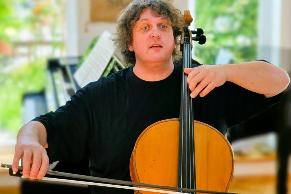 Wenn ein Cello so schön singt wie das von Cornelius Fauth, dann fließen die Töne direkt ins Herz. ©privat