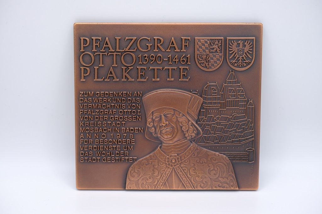 Die Pfalzgraf-Otto-Plakette wird als legierte Kupferplakette verliehen. ©Stadt Mosbach&nbsp;